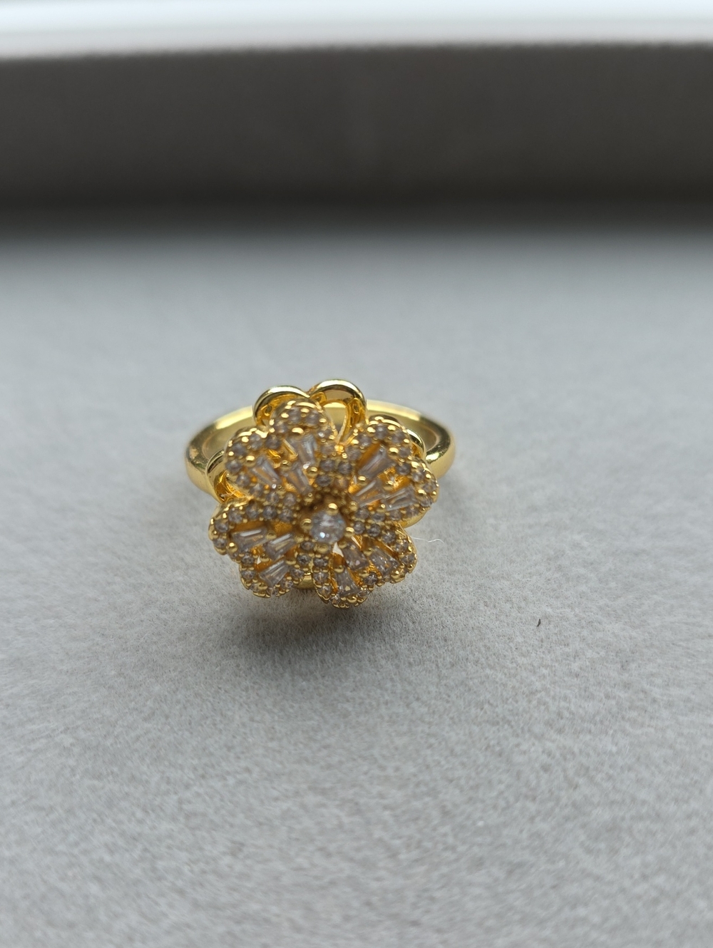 Gold Floral Cubic Zirconia Statement Fidget Ring - Women's Jewelry